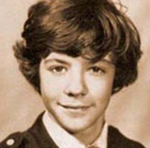 Угадайте, кто это в детстве? :)