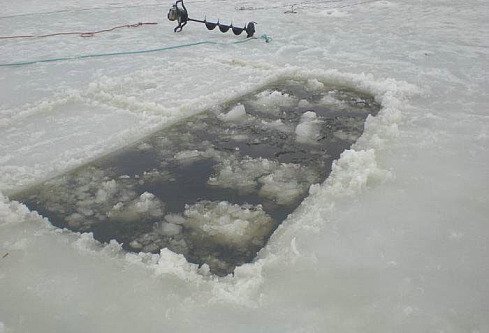 Рыбалка на льду. Что можно поймать ?