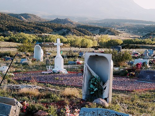 Прогулка по гладбищу и такое бывает...