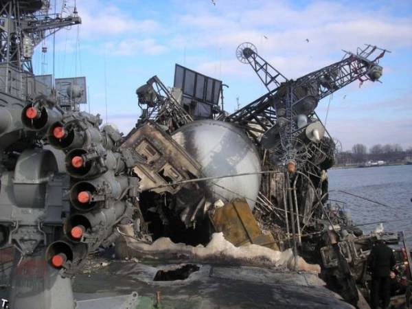 Авария на военном корабле