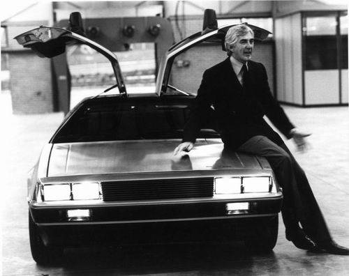 История нержавеющего DeLorean DMC-12