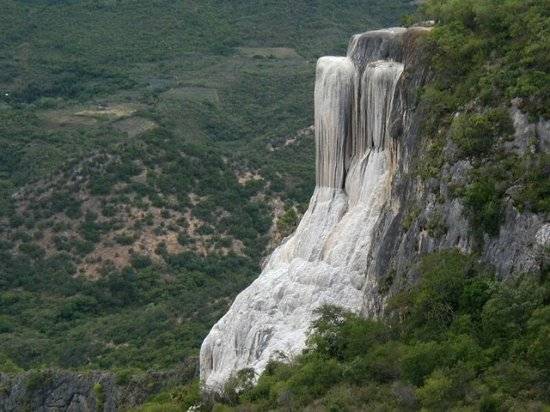 Hierve El Agua застывший водопад