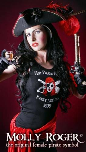 Девушки-пираты