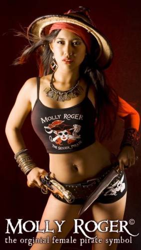 Девушки-пираты