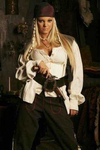 Девушки-пираты