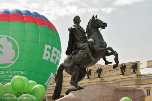 Международный фестиваль цветов в Петербурге