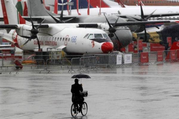 Авиашоу в Париже «Paris Air Show 2011»