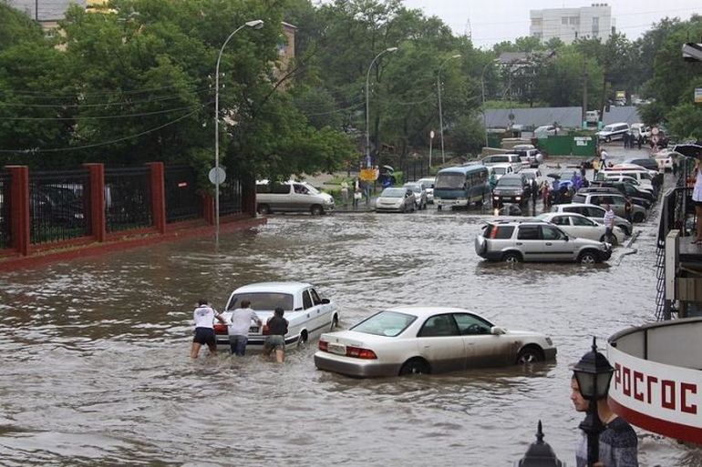 Дождь во Владивостоке (42 фото)