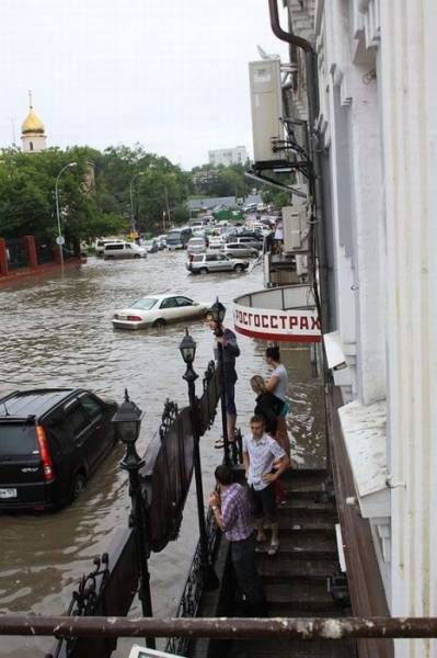 Дождь во Владивостоке (42 фото)