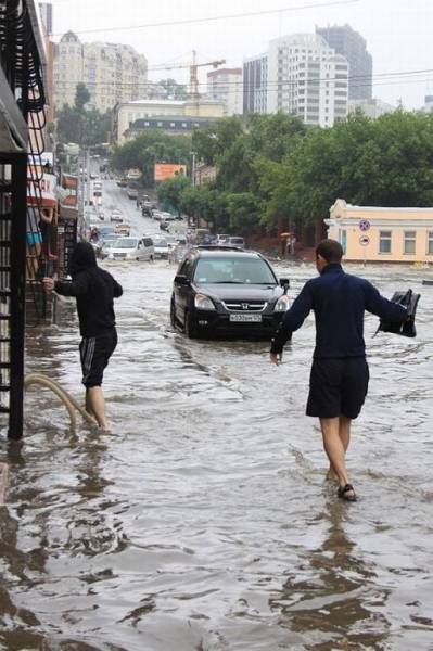 Дождь во Владивостоке (42 фото)