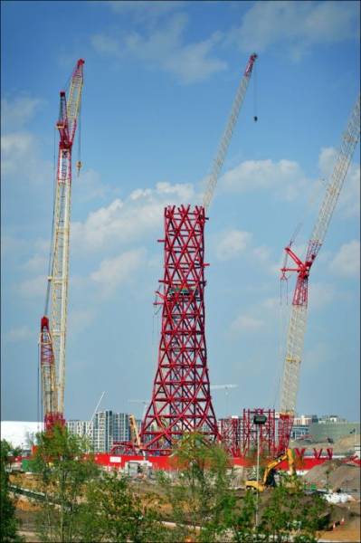 ArcelorMittal Orbit - странная скульптура в Лондоне