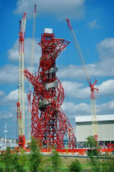 ArcelorMittal Orbit - странная скульптура в Лондоне