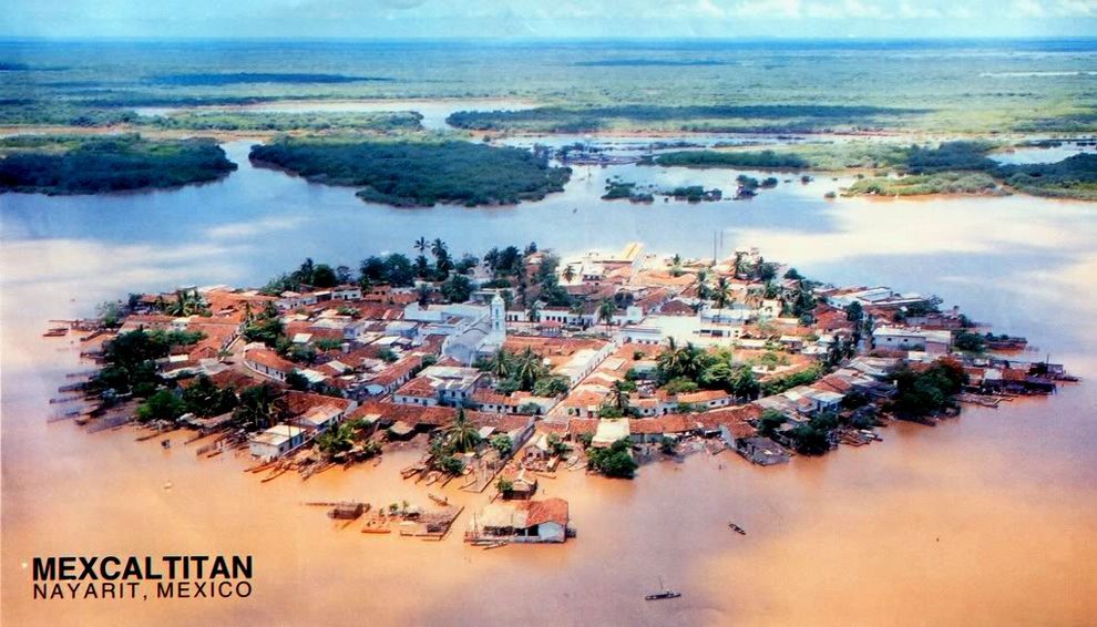 Мескальтитан – город на воде (12 фото)